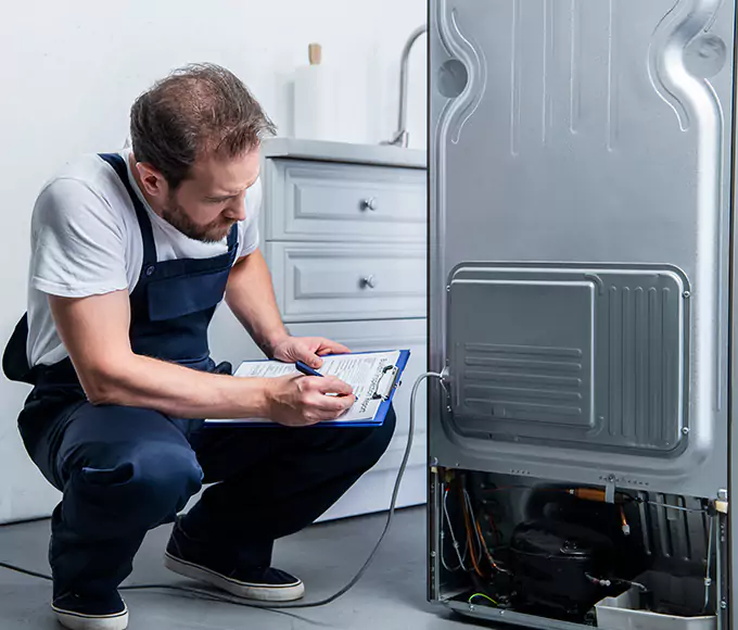 Why Sanford, ME Homeowners Choose Appliance Repair Sanford for Refrigerator Leak Repair?
